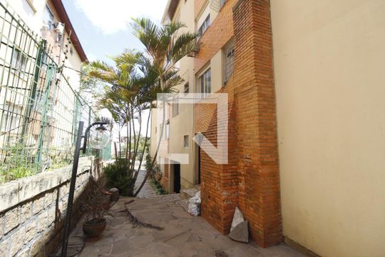 Área comum de apartamento para alugar com 1 quarto, 40m² em Jardim do Salso, Porto Alegre