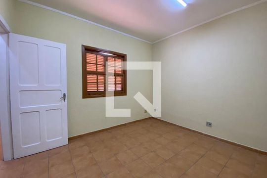 Quarto 2 de casa para alugar com 1 quarto, 100m² em Belenzinho, São Paulo