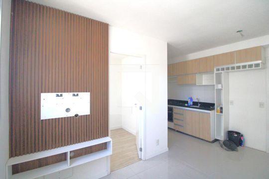 Sala de apartamento para alugar com 2 quartos, 35m² em Socorro, São Paulo