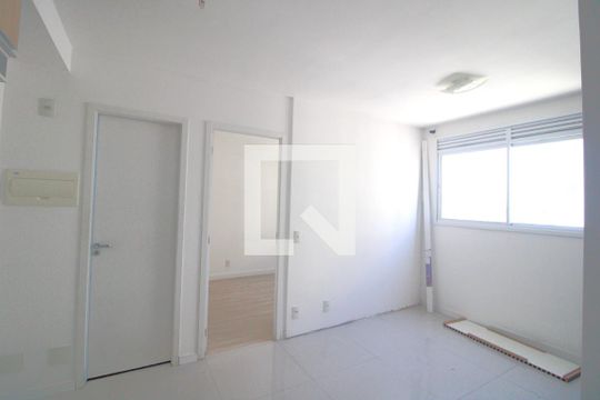 Sala de apartamento para alugar com 2 quartos, 35m² em Socorro, São Paulo