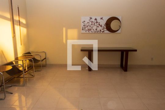 Hall de entrada de apartamento à venda com 5 quartos, 124m² em Jardim Consorcio, São Paulo