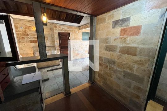 Sala de apartamento à venda com 2 quartos, 57m² em Portuguesa, Rio de Janeiro