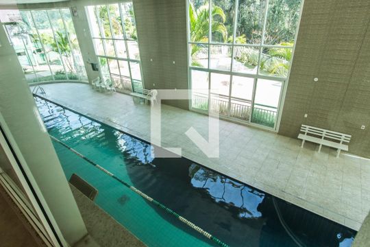 Piscina Coberta de apartamento à venda com 3 quartos, 156m² em Tamboré, Santana de Parnaíba