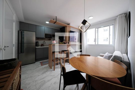 Sala/Cozinha de apartamento à venda com 2 quartos, 41m² em Vila Penteado, São Paulo