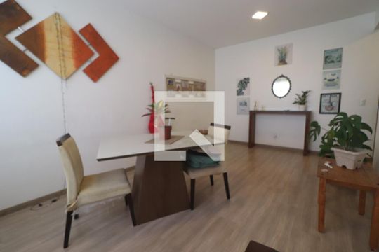 Sala de apartamento à venda com 2 quartos, 90m² em Rio Branco, Novo Hamburgo