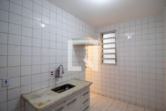 Cozinha de apartamento para alugar com 2 quartos, 45m² em Jardim Boa Vista (zona Oeste), São Paulo