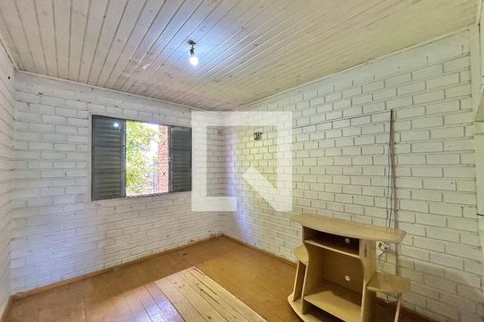 Quarto de casa para alugar com 2 quartos, 70m² em Santos Dumont, São Leopoldo