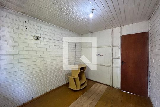 Quarto de casa para alugar com 2 quartos, 70m² em Santos Dumont, São Leopoldo