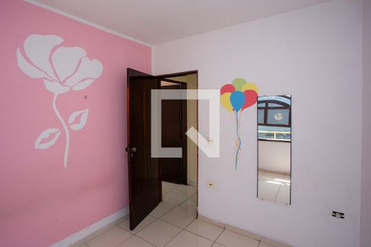 Quarto 2 da Casa 1 de casa à venda com 4 quartos, 186m² em Piraporinha, Diadema