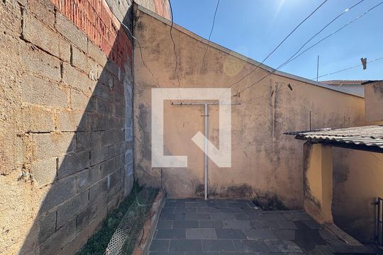 Quintal de casa à venda com 2 quartos, 118m² em Jardim Tarumã, Jundiaí