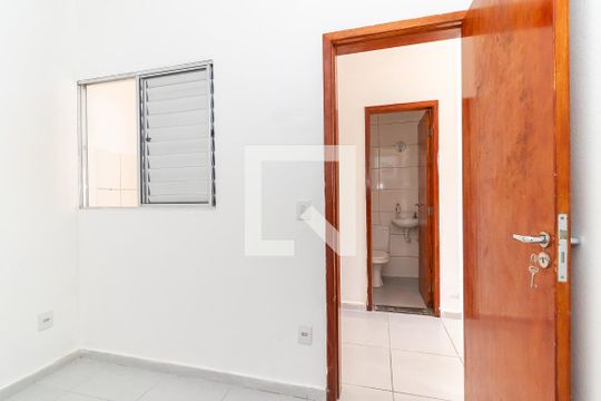 Quarto 1 de casa para alugar com 2 quartos, 48m² em Jardim Itapemirim, São Paulo