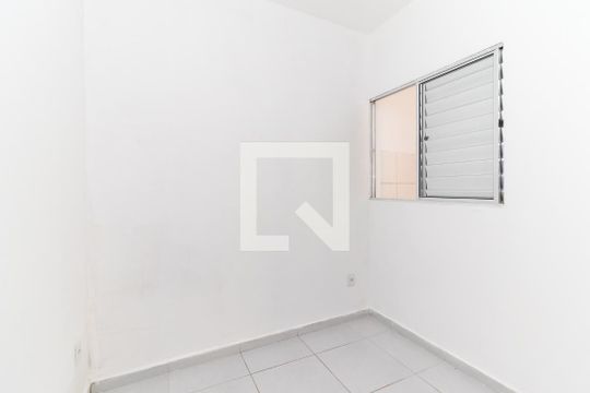 Quarto 1 de casa para alugar com 2 quartos, 48m² em Jardim Itapemirim, São Paulo