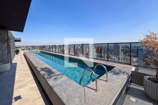 Banheiro de kitnet/studio para alugar com 1 quarto, 24m² em Jardim Paulista, São Paulo