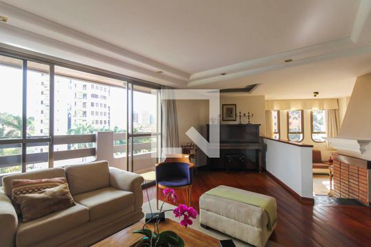 Sala de apartamento para alugar com 4 quartos, 257m² em Jardim Avelino, São Paulo
