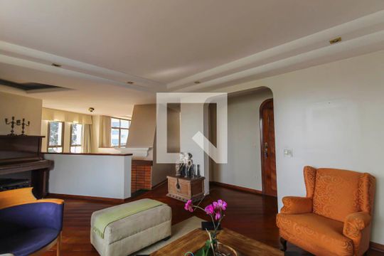 Sala 1 de apartamento para alugar com 4 quartos, 257m² em Jardim Avelino, São Paulo