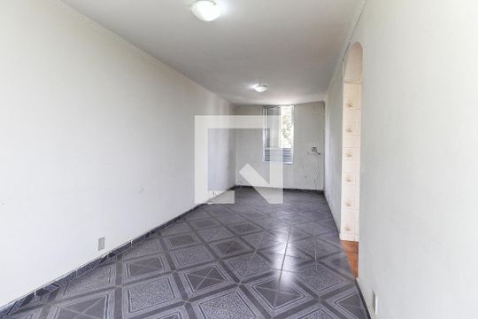 Sala de apartamento para alugar com 2 quartos, 57m² em Itaquera, São Paulo