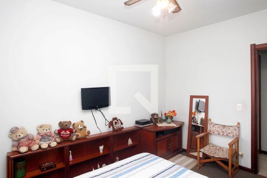 Quarto 1 de apartamento à venda com 3 quartos, 158m² em Higienópolis, Porto Alegre