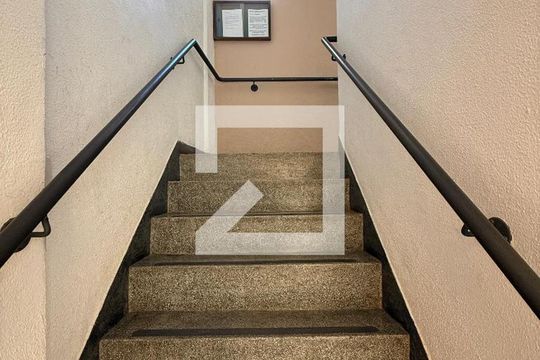 Area Comum - Escada de apartamento à venda com 2 quartos, 60m² em Vila Milton, Guarulhos