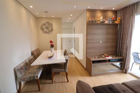 Sala de apartamento à venda com 2 quartos, 55m² em Continental, Osasco