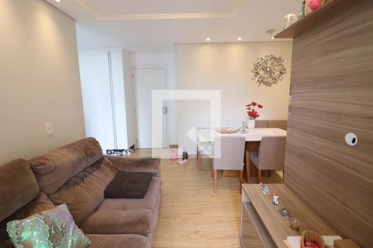 Sala de apartamento à venda com 2 quartos, 55m² em Continental, Osasco