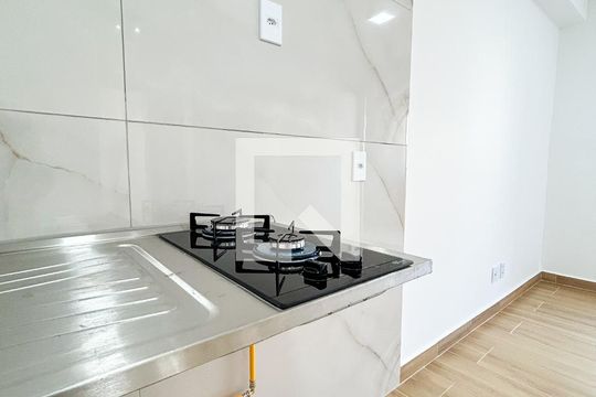 Sala/Cozinha de apartamento para alugar com 2 quartos, 37m² em Jardim São Luís, São Paulo