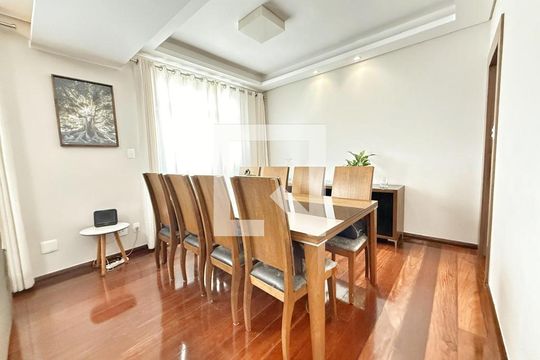 Sala de apartamento à venda com 3 quartos, 112m² em Nova Suíça, Belo Horizonte