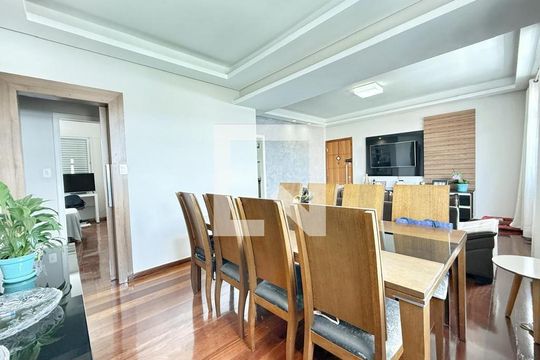 Sala de apartamento à venda com 3 quartos, 112m² em Nova Suíça, Belo Horizonte