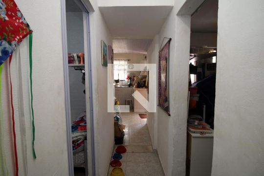 Corredor de apartamento à venda com 2 quartos, 200m² em Irajá, Rio de Janeiro