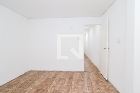 Quarto  de casa à venda com 5 quartos, 520m² em Parada Xv de Novembro, São Paulo