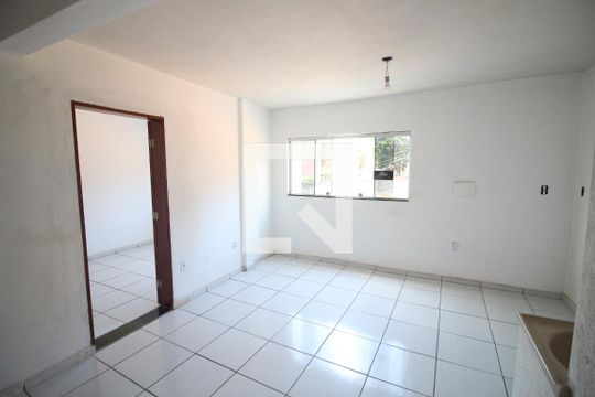 Sala de casa à venda com 2 quartos, 100m² em Solar do Barreiro, Belo Horizonte