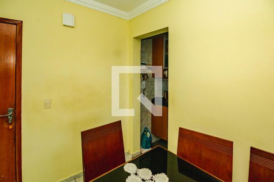 Sala de apartamento à venda com 4 quartos, 120m² em Jaqueline, Belo Horizonte