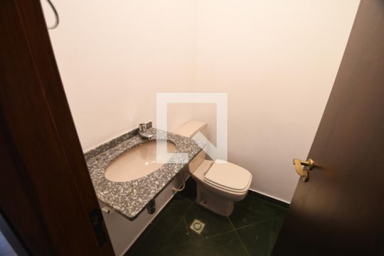 Lavabo de apartamento à venda com 3 quartos, 110m² em Cambuí, Campinas