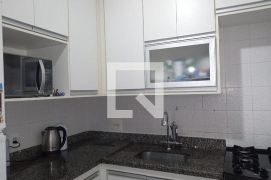 Cozinha de casa de condomínio à venda com 3 quartos, 80m² em Loteamento Alphaville, Campinas