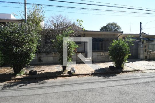 Fachada de casa à venda com 3 quartos, 280m² em Cidade Universitária, Campinas