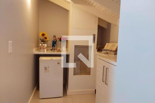 Casa à venda com 4 quartos, 1500m² em Barra da Tijuca, Rio de Janeiro