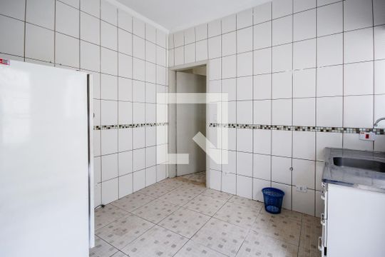 Sala/Cozinha de casa para alugar com 1 quarto, 40m² em Vila Santa Edwiges, São Paulo