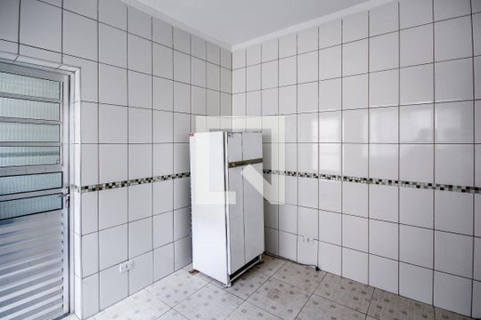 Sala/Cozinha de casa para alugar com 1 quarto, 40m² em Vila Santa Edwiges, São Paulo