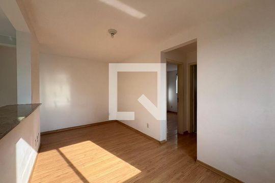 Sala de apartamento à venda com 2 quartos, 50m² em Parque São Vicente, Mauá