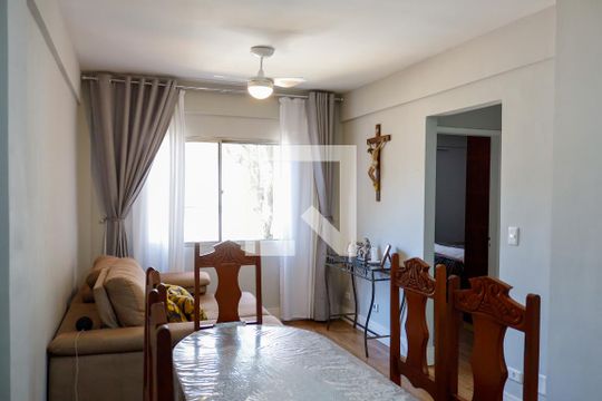 sala de apartamento à venda com 2 quartos, 78m² em Vila São José, Osasco