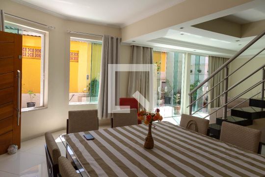 Sala de Jantar de casa à venda com 4 quartos, 385m² em Vila Barros, Guarulhos