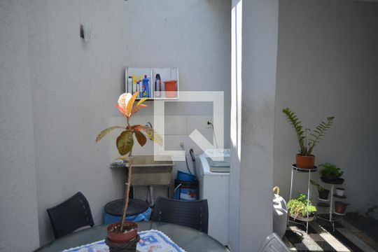 Área de Serviço de casa à venda com 2 quartos, 100m² em Vila Dora, Santo André