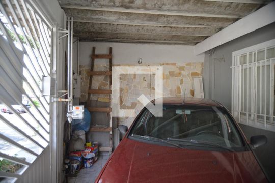 Garagem de casa à venda com 2 quartos, 100m² em Vila Dora, Santo André