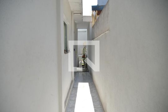 Corredor de casa à venda com 2 quartos, 100m² em Vila Dora, Santo André