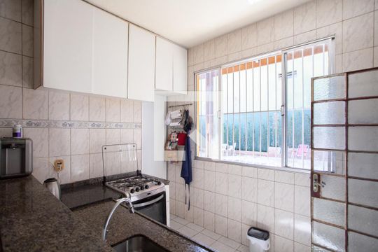 Cozinha  de casa à venda com 3 quartos, 289m² em Jaqueline, Belo Horizonte
