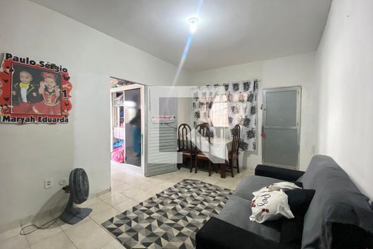 Sala de casa à venda com 2 quartos, 85m² em Pilares, Rio de Janeiro