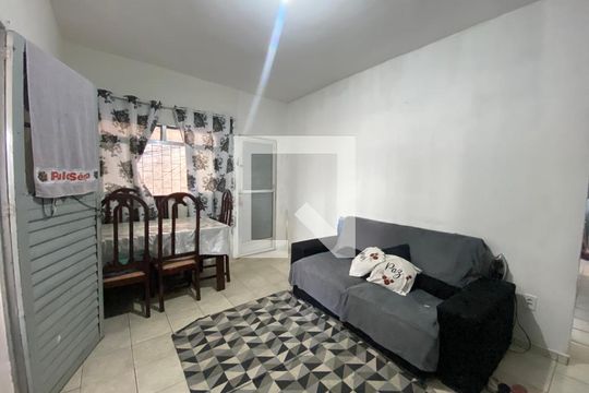Sala de casa à venda com 2 quartos, 85m² em Pilares, Rio de Janeiro