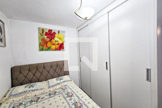 Quarto 1 de apartamento à venda com 2 quartos, 44m² em Vila Galvão, Guarulhos