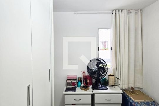Quarto 1 de apartamento à venda com 2 quartos, 44m² em Vila Galvão, Guarulhos