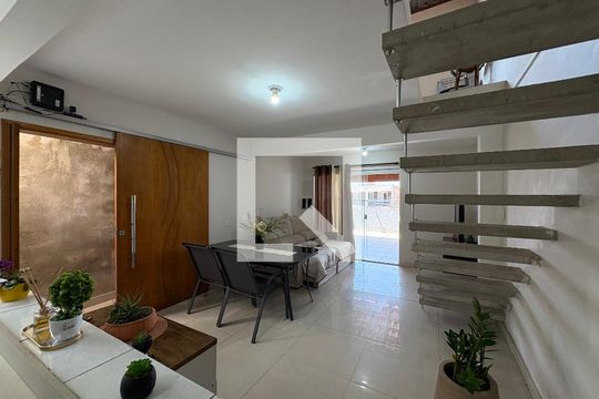 Sala de casa à venda com 2 quartos, 112m² em Vila Junqueira, Santo André