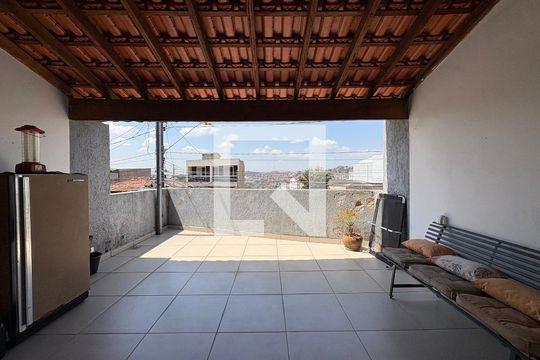 Varanda de casa à venda com 2 quartos, 112m² em Vila Junqueira, Santo André